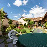 La Cepedana- Con Jardin Privado Casa di campagna
