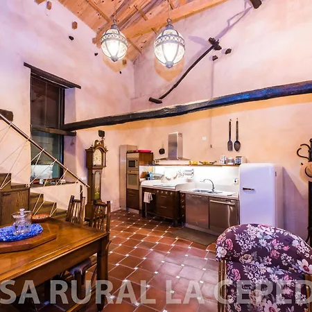 Descubre La Cepedana: Con Encanto En Cogorderos, A Solo 10 Km De Astorga Country house *