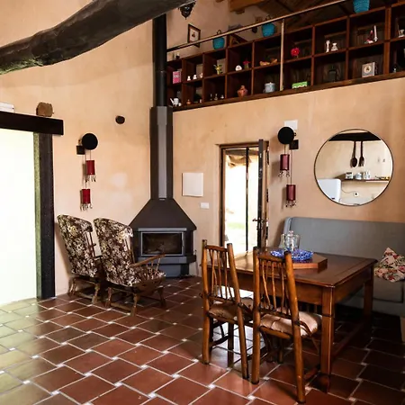 Descubre La Cepedana: Con Encanto En Cogorderos, A Solo 10 Km De Astorga